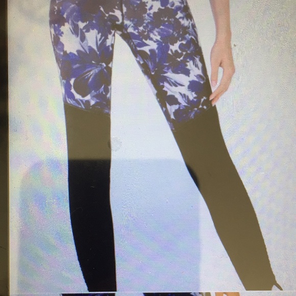 - - Fabletics cashel foldover pure leggings size s - Picture 3 of 9